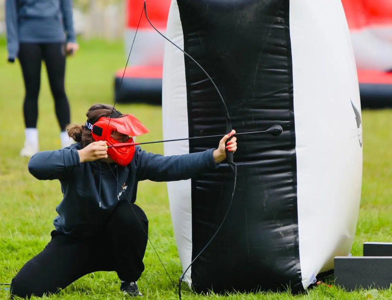 Bedrijfsuitje Archery Tag in Deventer groepsuitje teamspel